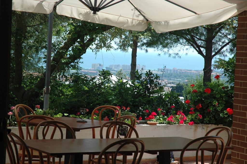 Colle Moro - B&B Villa Maria 圣安杰洛城 外观 照片