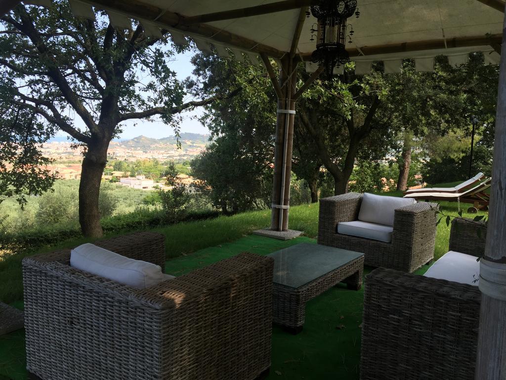 Colle Moro - B&B Villa Maria 圣安杰洛城 外观 照片